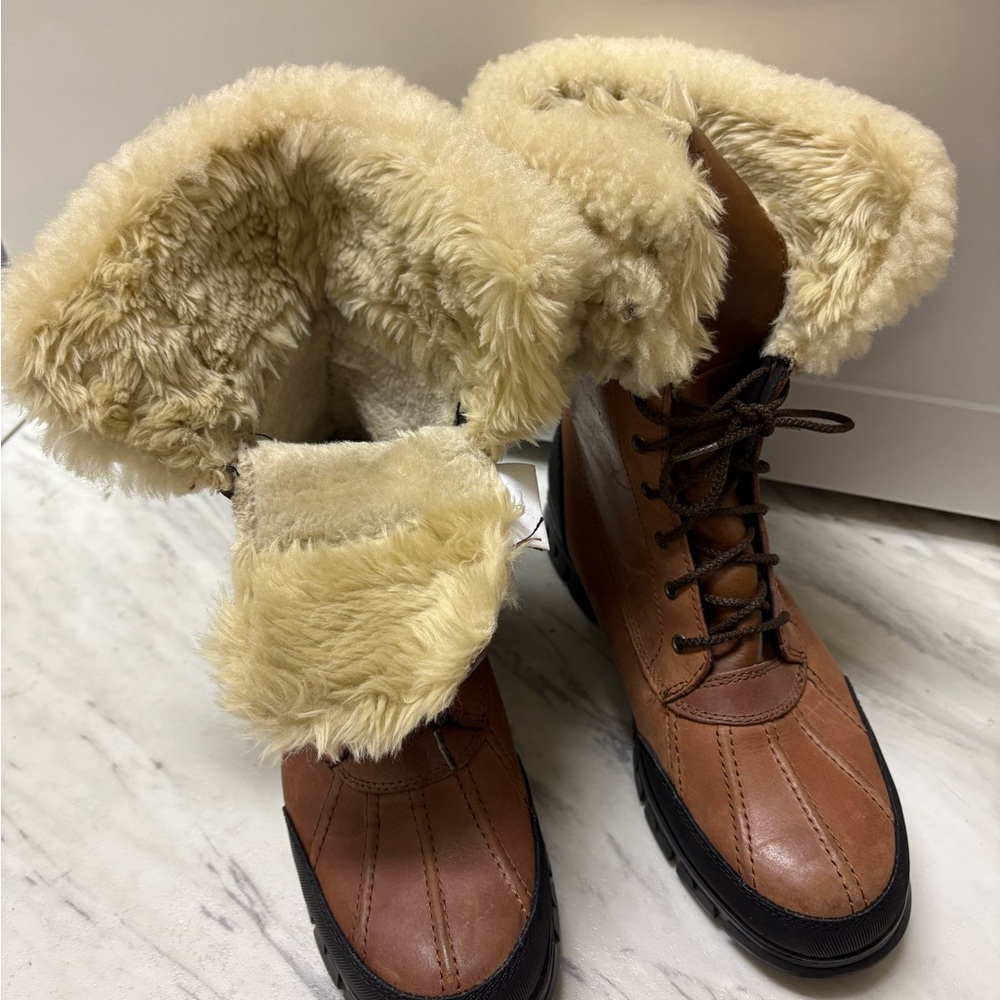 Lauren Ralph Lauren Quinta Leather Upper Boots with cozy fur trim. - Picture 7 of 8